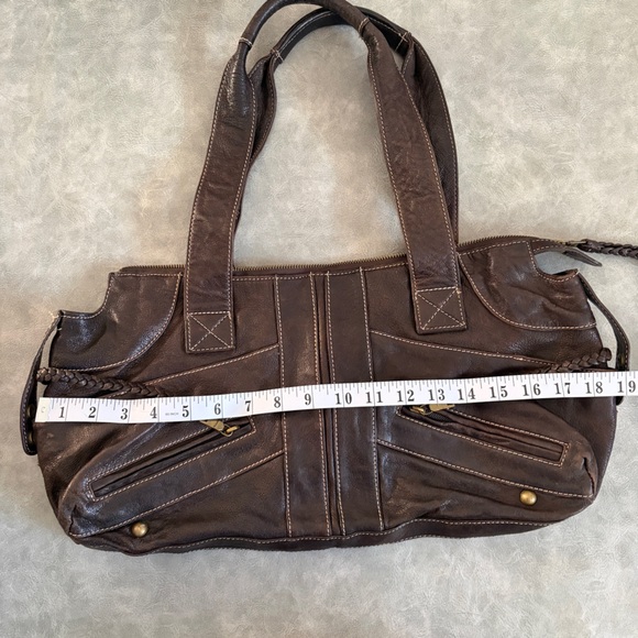 Danier dark brown genuine leather duffle shoulder bag - Picture 12 of 15